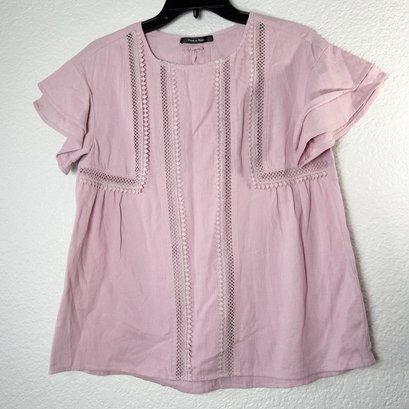 Doe & Rae Purple Blouse with Design - Picture 1 of 3
